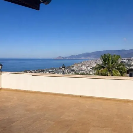 Villa Panoramic Sea & Mountain View In Alanya